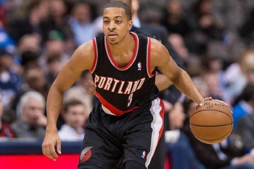 轻球员比例 轻球员比例