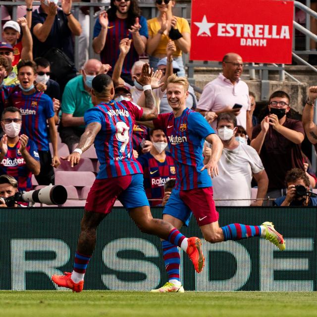 在本年度四 在本年度四