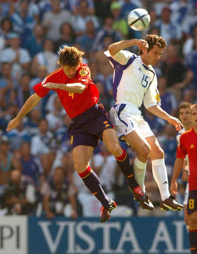 球迷间引发 球迷间引发