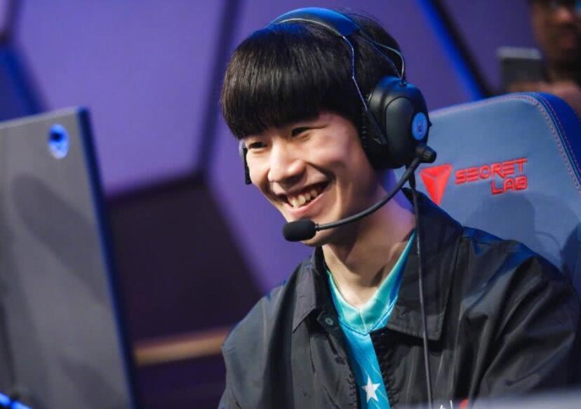 很多年轻球 很多年轻球