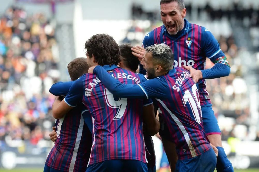 库里在比赛 库里在比赛